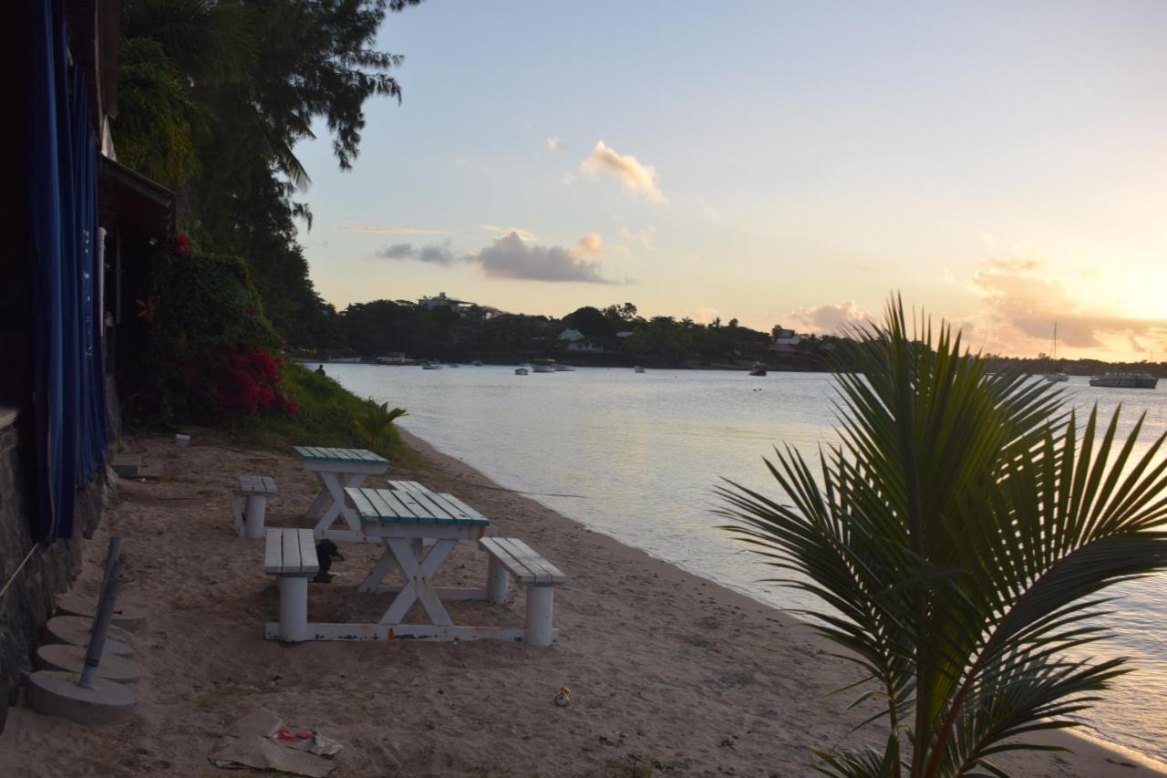 Ocean Drive - Opposite The Appartement Grand Bay